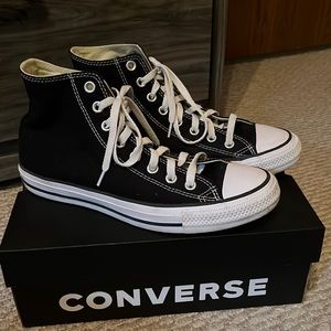 black converse